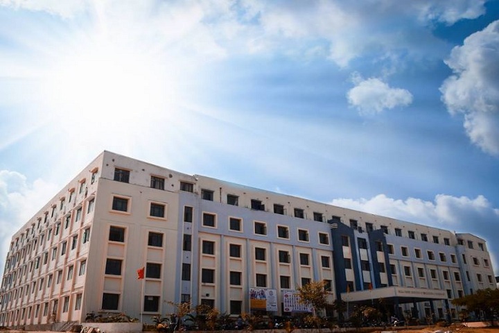https://cache.careers360.mobi/media/colleges/social-media/media-gallery/7229/2018/11/3/Campus View of Malla Reddy Institute of Engineering and Technology Medchal_Campus-View.JPG